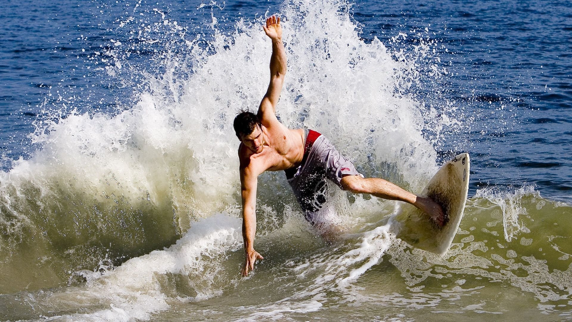 奥运资格赛举重项目中国女将稳居榜首，奥运会女子举重中国选手